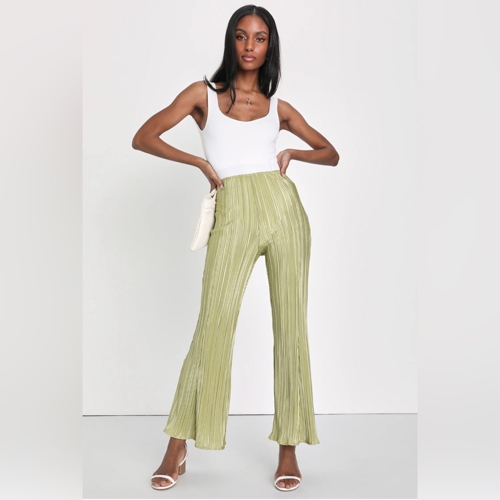 Lulu’s Pretty Flair Lime Green Pleated High-Waisted Flare Pants size XS